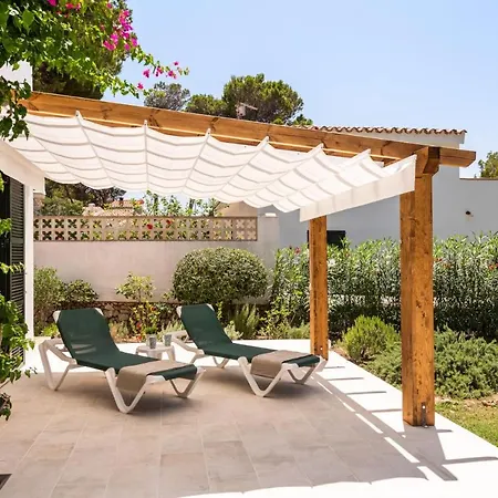 Sleeps 8 With Pool And Air Con *